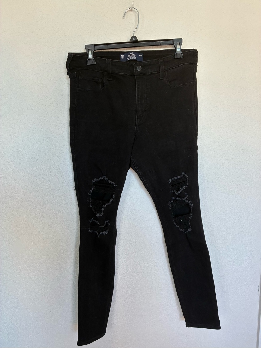 Hollister High-Rise Super Skinny Black Distressed Jeans Size 12R W31
